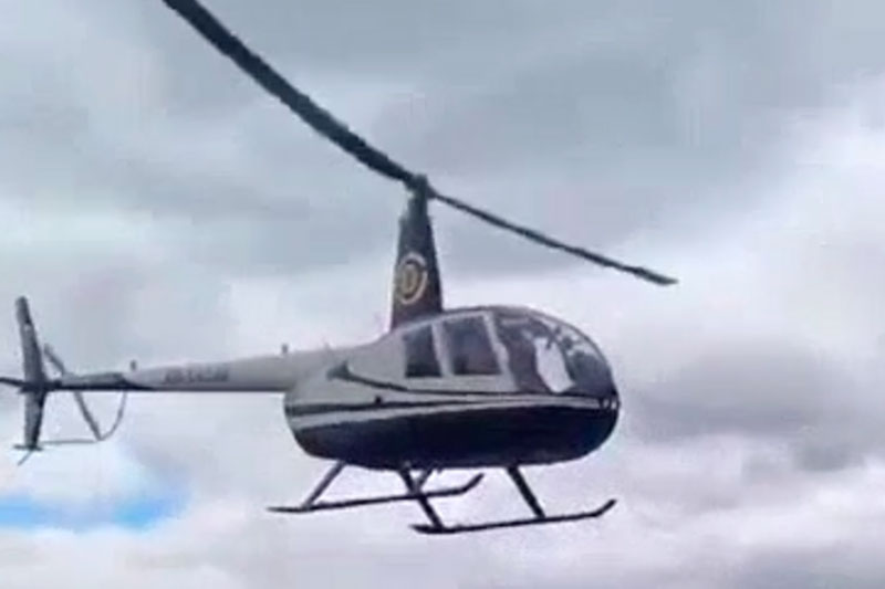 В Омской области мужчина прилетел в магазин за продуктами на вертолёте Robinson | Житель Омской области слетал в магазин за продуктами на вертолёте В Омской области мужчина прилетел в магазин за продуктами на вертолёте Robinson | Житель Омской области слетал в магазин за продуктами на вертолёте