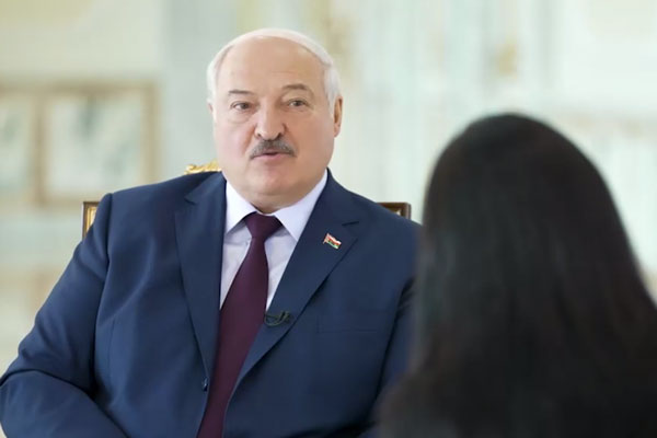 «Путин уже в квадрате. Ещё мудрее и хитрее»: Лукашенко рассказал, как изменился президент РФ после мятежа. Видео «Путин уже в квадрате. Ещё мудрее и хитрее»: Лукашенко рассказал, как изменился президент РФ после мятежа. Видео