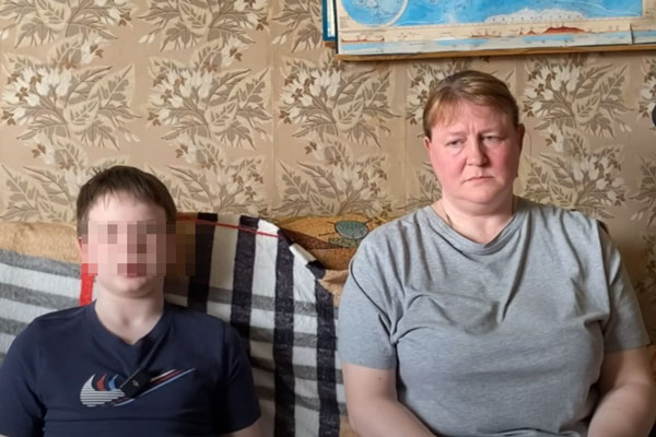 Россиянка пожаловалась на травлю её сына в школе из-за желания стать военным. Видео | Одноклассники в Липецке затравили мальчика из-за его желания стать офицером Россиянка пожаловалась на травлю её сына в школе из-за желания стать военным. Видео | Одноклассники в Липецке затравили мальчика из-за его желания стать офицером