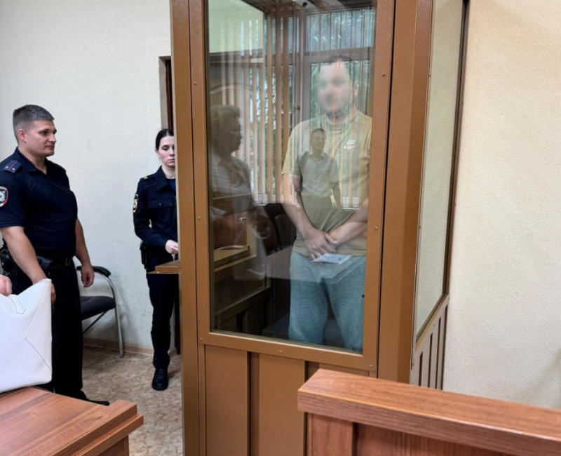 Житель Молдовы спрятал 40 кг гашиша в баке своего автомобиля перед въездом в Россию | В Калининградской области задержали контрабандиста с 40 кг гашиша Житель Молдовы спрятал 40 кг гашиша в баке своего автомобиля перед въездом в Россию | В Калининградской области задержали контрабандиста с 40 кг гашиша