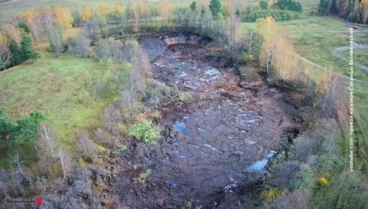 Во Владимирской области исчезло лесное озеро Во Владимирской области исчезло лесное озеро