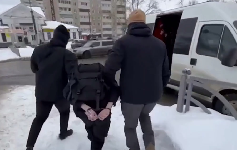 "Бомбы по почте": в ФСБ заявили о предотвращении серии покушений на участников СВО | В ФСБ отчитались о предотвращении нескольких покушений на участников СВО