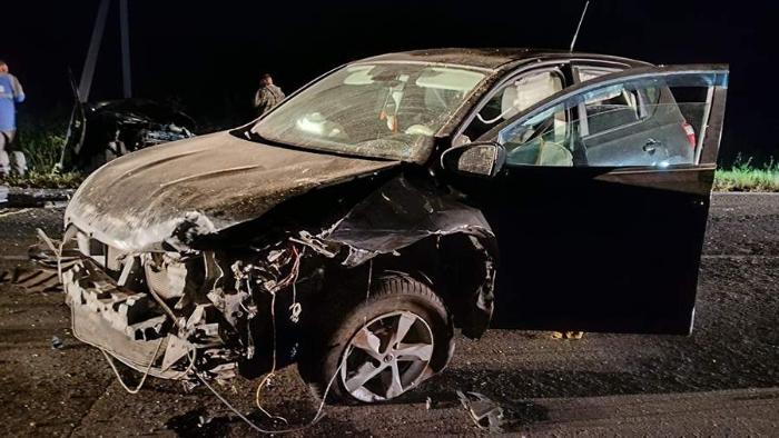 Два человека погибли и трое пострадали в ДТП в Исетском районе Тюменской области | В Тюменской области водитель Nissan выехал на встречку и погубил двух людей Два человека погибли и трое пострадали в ДТП в Исетском районе Тюменской области | В Тюменской области водитель Nissan выехал на встречку и погубил двух людей