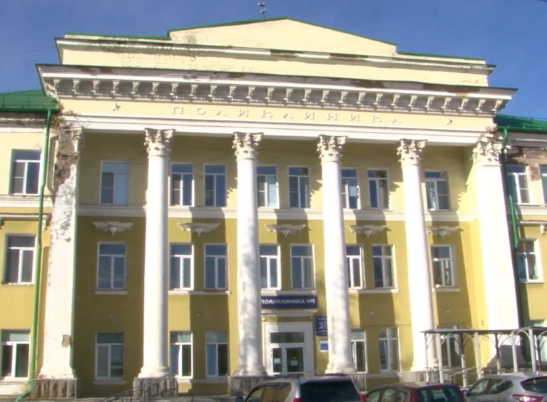 Врачебный бунт: из больницы Первоуральска уволились 111 медиков из-за нового заместителя главврача | Медики уральской больницы устроили бунт и обратились к Путину Врачебный бунт: из больницы Первоуральска уволились 111 медиков из-за нового заместителя главврача | Медики уральской больницы устроили бунт и обратились к Путину