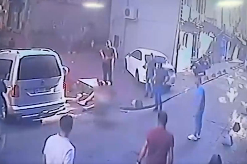 В Стамбуле четверо неизвестных зарезали российского туриста. Двое задержаны В Стамбуле четверо неизвестных зарезали российского туриста. Двое задержаны