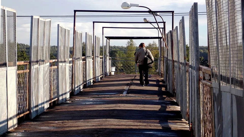 Подросток упал с моста при попытке сделать красивое селфи