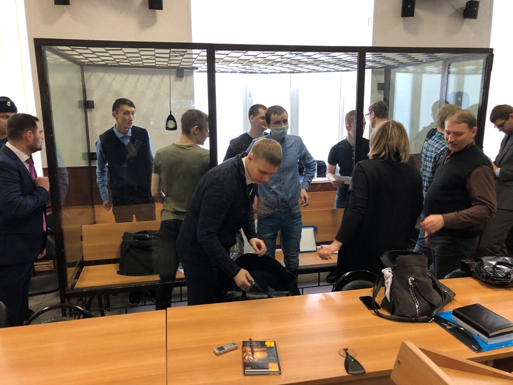 Фигурантов дела «Сети» приговорили к срокам от 6 до 18 лет колонии. Что говорят в Кремле? Фигурантов дела «Сети» приговорили к срокам от 6 до 18 лет колонии. Что говорят в Кремле?