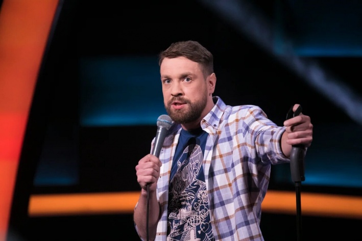 Челябинский комик выиграл 3 миллиона в шоу ТНТ Челябинский комик выиграл 3 миллиона в шоу ТНТ