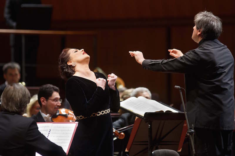 Номинантами оперной премии International Opera Awards стали Владимир Юровский и Анна Нетребко Номинантами оперной премии International Opera Awards стали Владимир Юровский и Анна Нетребко