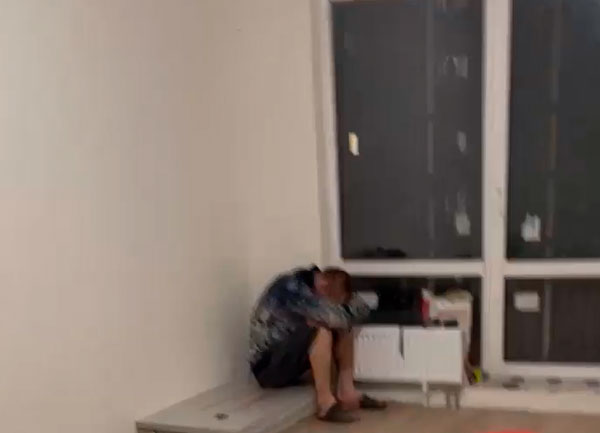 В Москве дольщики ЖК «Остафьево» обнаружили, что в их квартирах живут строители | В московском ЖК квартиры дольщиков оккупировали строители В Москве дольщики ЖК «Остафьево» обнаружили, что в их квартирах живут строители | В московском ЖК квартиры дольщиков оккупировали строители