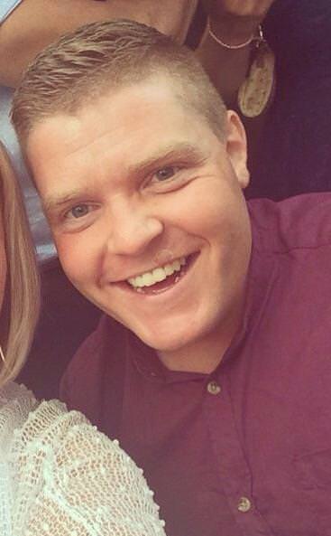 Школьники развели учителя музыки на голые фото и убили его репутацию Школьники развели учителя музыки на голые фото и убили его репутацию