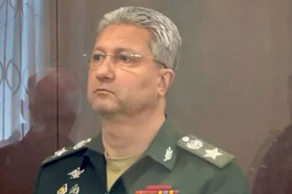 Арестованный экс-заместитель Шойгу передал две дорогостоящие машины бывшей жене | Замминистра обороны Иванов отдал жене два авто после развода Арестованный экс-заместитель Шойгу передал две дорогостоящие машины бывшей жене | Замминистра обороны Иванов отдал жене два авто после развода