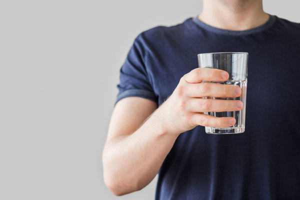 Врач-эндокринолог назвал заболевания, вызывающие постоянную жажду Врач-эндокринолог назвал заболевания, вызывающие постоянную жажду