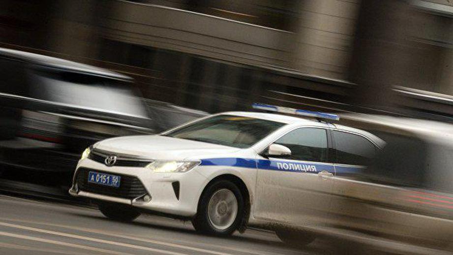 Полицейский застал жену с коллегой и отрезал ему кусок уха Полицейский застал жену с коллегой и отрезал ему кусок уха