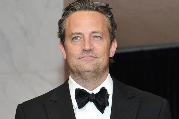 В возрасте 54 лет умер актер Мэттью Перри, известный по сериалу «Друзья» В возрасте 54 лет умер актер Мэттью Перри, известный по сериалу «Друзья»