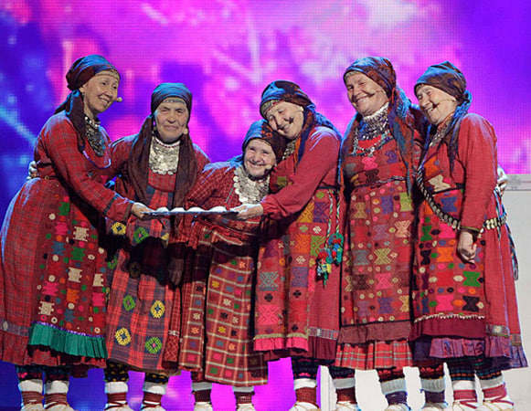На "Евровидении-2025" в Швейцарии показали выступление "Бурановских бабушек" | «Бурановских бабушек» упомянули на «Евровидении-2025»