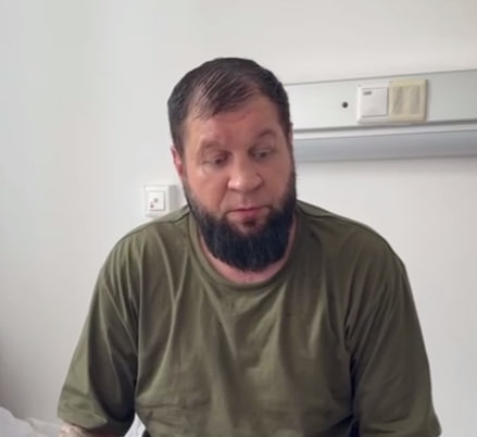 Боец Александр Емельяненко сообщил, что у него отказали ноги | Александр Емельяненко сообщил, что не может ходить