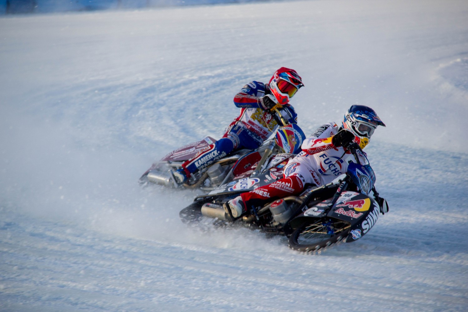 Чемпионат России по мотогонкам на льду был прерван впервые за 50 лет из-за разногласий участников о качестве покрытия на стадионе