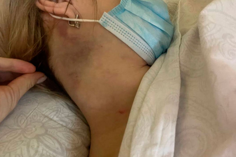 Роженица из ХМАО обвинила врачей в халатности, из-за которой ей удалили матку | Россиянка обвинила врачей роддома в халатности, из-за которой лишилась матки Роженица из ХМАО обвинила врачей в халатности, из-за которой ей удалили матку | Россиянка обвинила врачей роддома в халатности, из-за которой лишилась матки