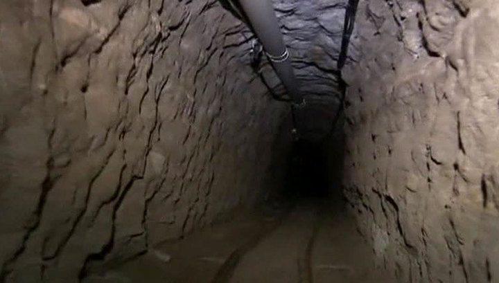 Побег Коротышки из тюрьмы сняли камеры видеонаблюдения Побег Коротышки из тюрьмы сняли камеры видеонаблюдения