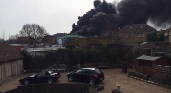 Взрыв прогремел в английской начальной школе