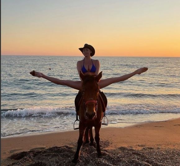 Что известно о финансовой пирамиде QBF, жертвой которой стала Анастасия Волочкова Что известно о финансовой пирамиде QBF, жертвой которой стала Анастасия Волочкова