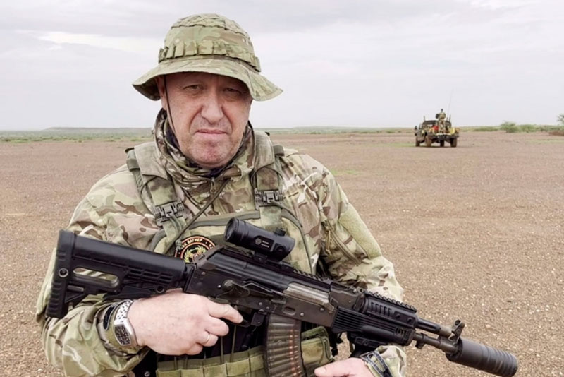 «Тень Пригожина»: аресты в Минобороны связали с погибшим главой ЧВК «Вагнер» | RTVI: Путин услышал Пригожина, поэтому устроил чистки в Минобороны «Тень Пригожина»: аресты в Минобороны связали с погибшим главой ЧВК «Вагнер» | RTVI: Путин услышал Пригожина, поэтому устроил чистки в Минобороны