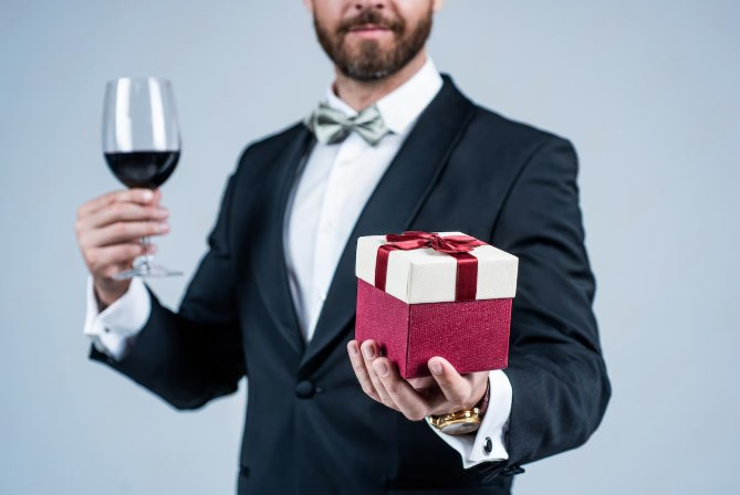 Как удивить девушку на 8 Марта: подборка лучших подарков и сюрпризов - от бюджетных до роскошных Как удивить девушку на 8 Марта: подборка лучших подарков и сюрпризов - от бюджетных до роскошных