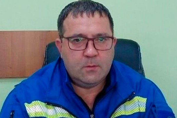 Белгородцы несут цветы к месту гибели двух фельдшеров скорой помощи | Жители Белгорода несут цветы к месту гибели двух фельдшеров скорой помощи в ДТП