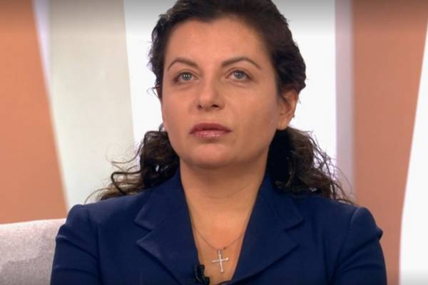 «Завтра операция»: Маргарита Симоньян рассказала о болезни в прямом эфире | Маргарита Симоньян сообщила о тяжелой болезни и предстоящей операции «Завтра операция»: Маргарита Симоньян рассказала о болезни в прямом эфире | Маргарита Симоньян сообщила о тяжелой болезни и предстоящей операции