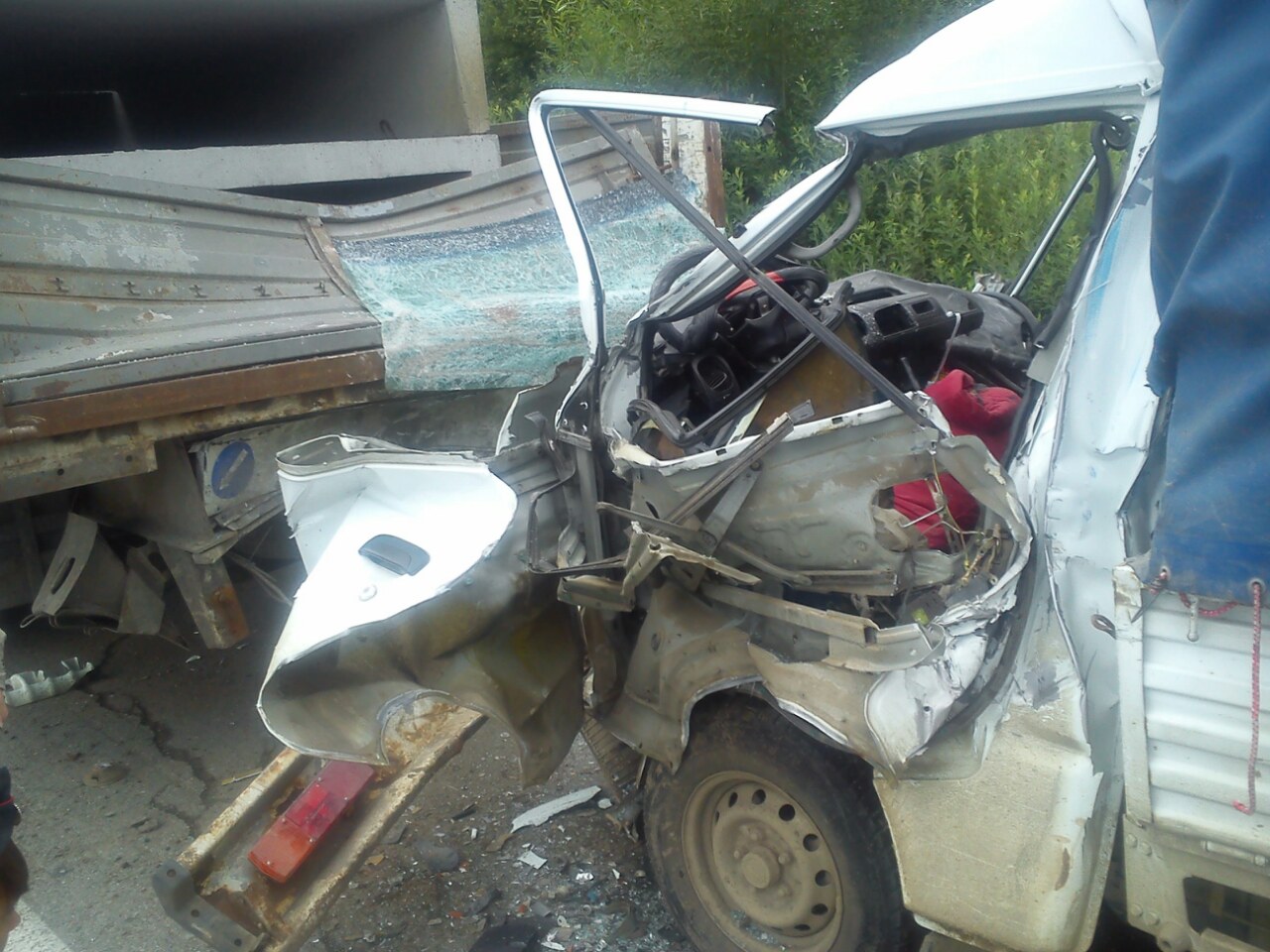 В Свердловской области минувшей ночью в трех ДТП погибли четыре человека