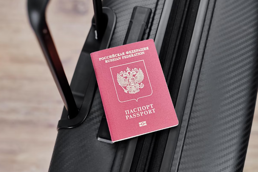 Госзнак опроверг возобновление выпуска загранпаспортов в обычном режиме Госзнак опроверг возобновление выпуска загранпаспортов в обычном режиме