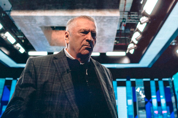 Сын Жириновского опубликовал пост с фразой "Только живи!" Сын Жириновского опубликовал пост с фразой "Только живи!"