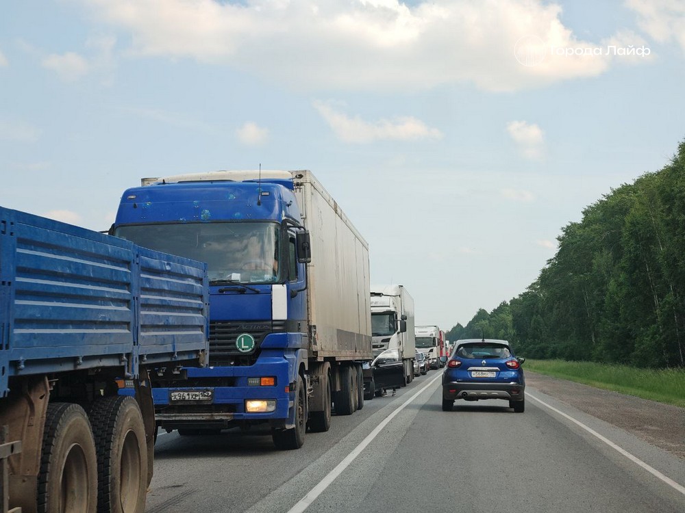 Минтранс опроверг слухи о платных дорогах по всей России | Минтранс: введение платного проезда на всех российских дорогах не планируется