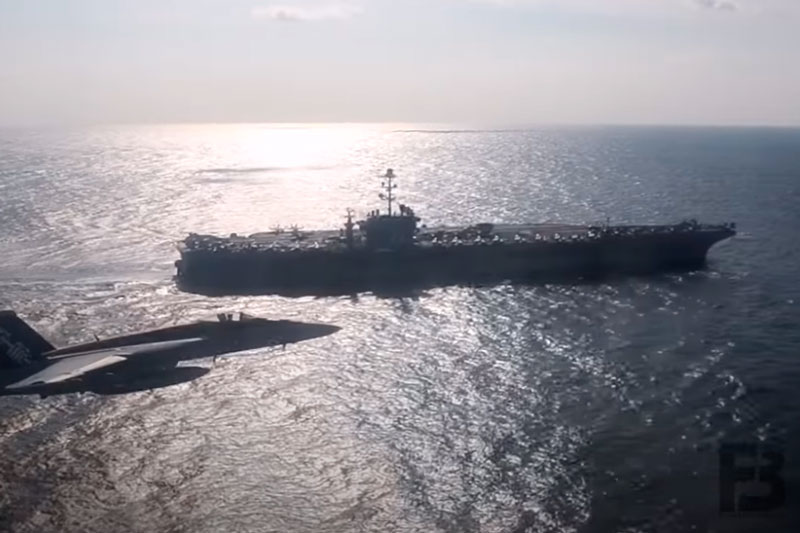 Российский Ил-38 напугал американский авианосец: видео Российский Ил-38 напугал американский авианосец: видео