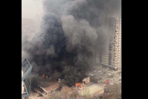 При пожаре в здании ФСБ в Ростове-на-Дону погиб один человек При пожаре в здании ФСБ в Ростове-на-Дону погиб один человек
