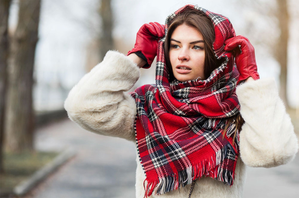 Чем заменить шарф зимой: пять стильных альтернатив сезона | Чем заменить шарф этой зимой: модные и тёплые альтернативы Чем заменить шарф зимой: пять стильных альтернатив сезона | Чем заменить шарф этой зимой: модные и тёплые альтернативы