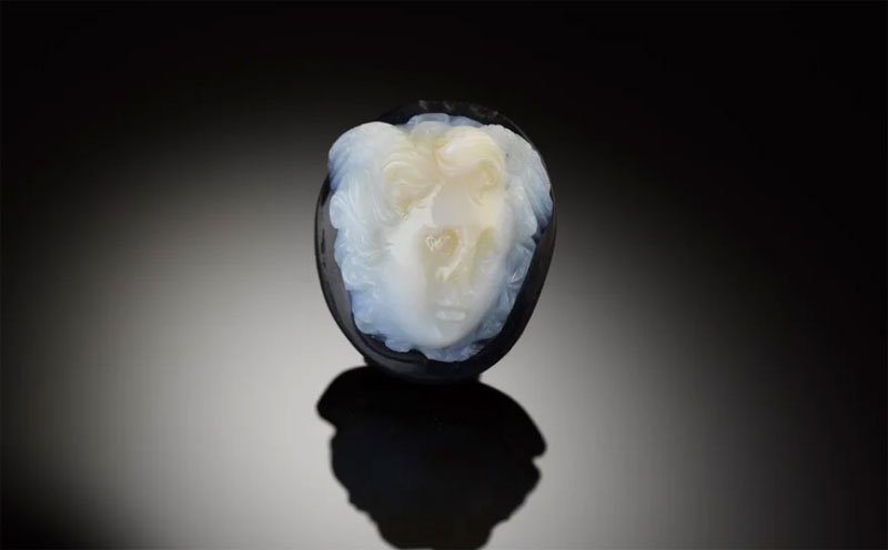 В Австрии нашли римскую камею с Медузой — редкий амулет из II века | В Гальштате обнаружили римскую камею с Медузой возрастом 1900 лет В Австрии нашли римскую камею с Медузой — редкий амулет из II века | В Гальштате обнаружили римскую камею с Медузой возрастом 1900 лет