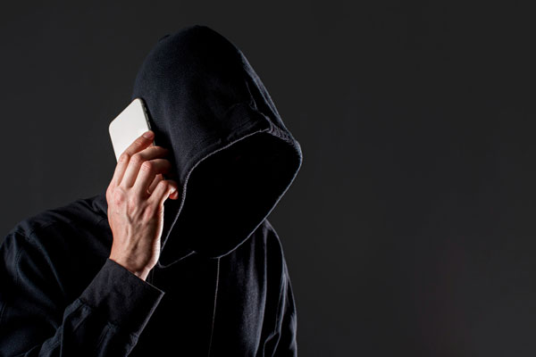 Приглашают на личный приём: как теперь телефонные мошенники обманывают россиян — ЦБ Приглашают на личный приём: как теперь телефонные мошенники обманывают россиян — ЦБ