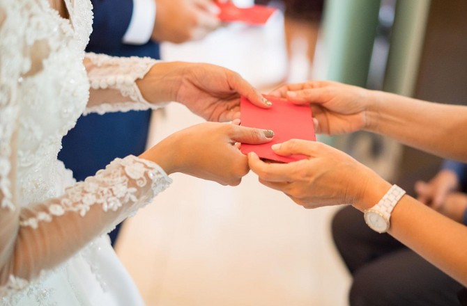 Невеста случайно отправила свадебные приглашения со ссылкой на Pornhub Невеста случайно отправила свадебные приглашения со ссылкой на Pornhub