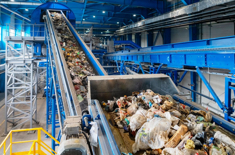 В Подмосковье найдено тело новорождённого в мусоросортировочном комплексе | Тело новорождённого ребёнка обнаружено на предприятии по переработке отходов в Сергиевом Посаде В Подмосковье найдено тело новорождённого в мусоросортировочном комплексе | Тело новорождённого ребёнка обнаружено на предприятии по переработке отходов в Сергиевом Посаде