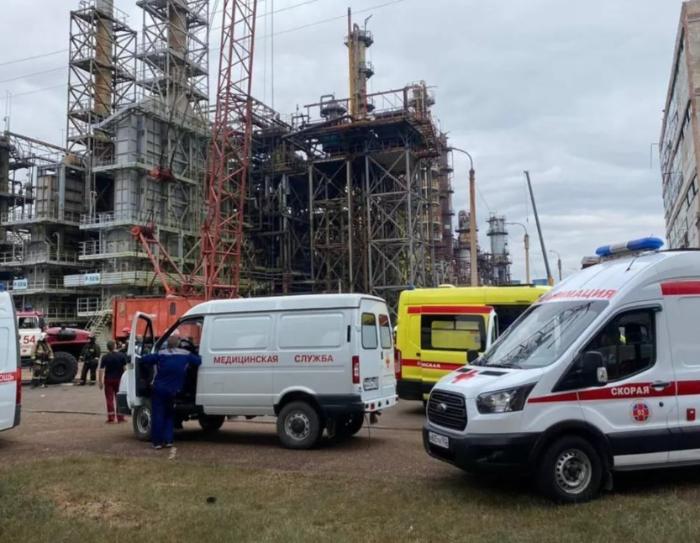 На заводе в Башкирии произошел взрыв: пострадали 36 человек, погибших нет | В Стерлитамаке при взрыве на заводе пострадали 36 человек На заводе в Башкирии произошел взрыв: пострадали 36 человек, погибших нет | В Стерлитамаке при взрыве на заводе пострадали 36 человек