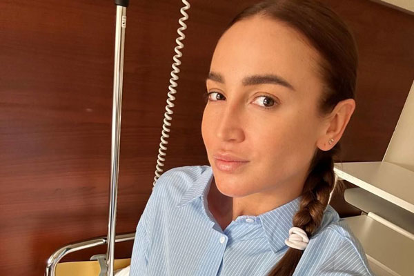 Ольга Бузова в больнице: певица готовится к плановой операции | Певица Ольга Бузова отправилась в больницу на плановую операцию Ольга Бузова в больнице: певица готовится к плановой операции | Певица Ольга Бузова отправилась в больницу на плановую операцию