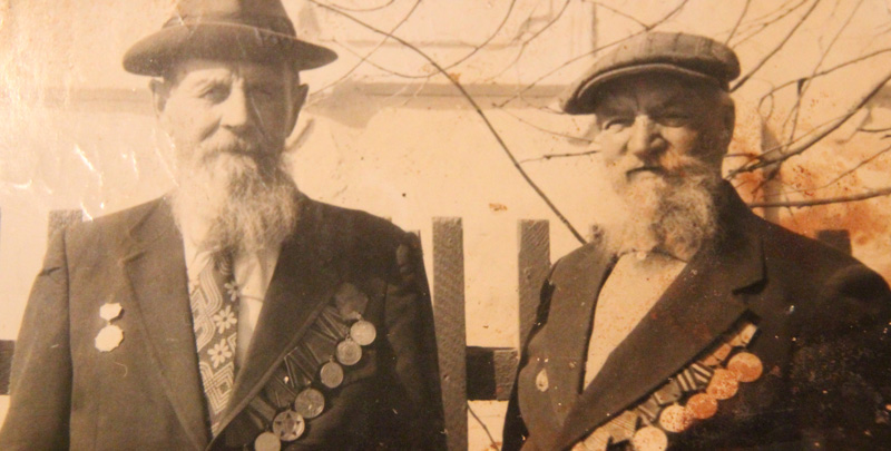 Братья-фронтовики: богатыри, не мы! Братья-фронтовики: богатыри, не мы!