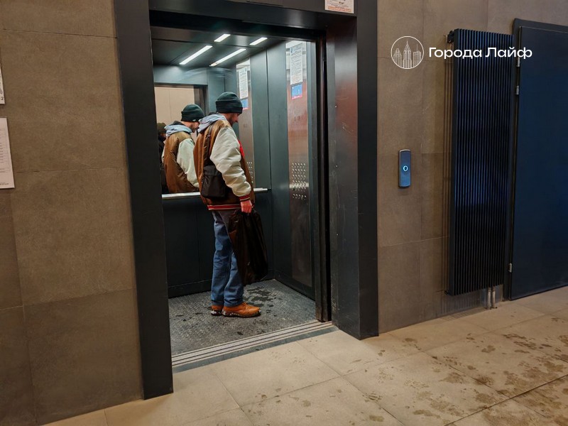 «Пункт назначения» в московском ЖК: жильцов зажимают лифты, которые вот-вот оборвутся? | В Москве жители жалуются на опасные лифты в ЖК «Полярная, 25» застройщика ПИК «Пункт назначения» в московском ЖК: жильцов зажимают лифты, которые вот-вот оборвутся? | В Москве жители жалуются на опасные лифты в ЖК «Полярная, 25» застройщика ПИК