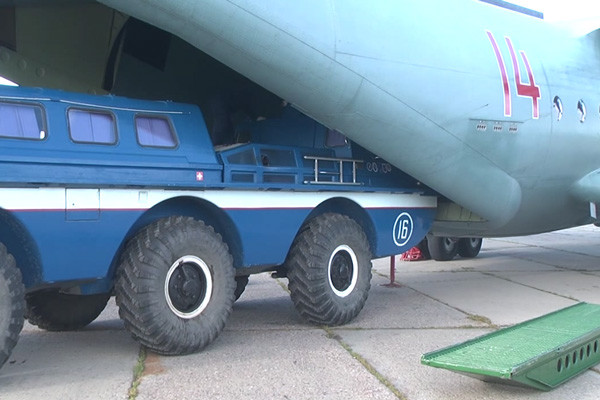 Военная авиация перебазировалась в Казахстан для встречи российско-американского экипажа "Союза ТМА-20М"