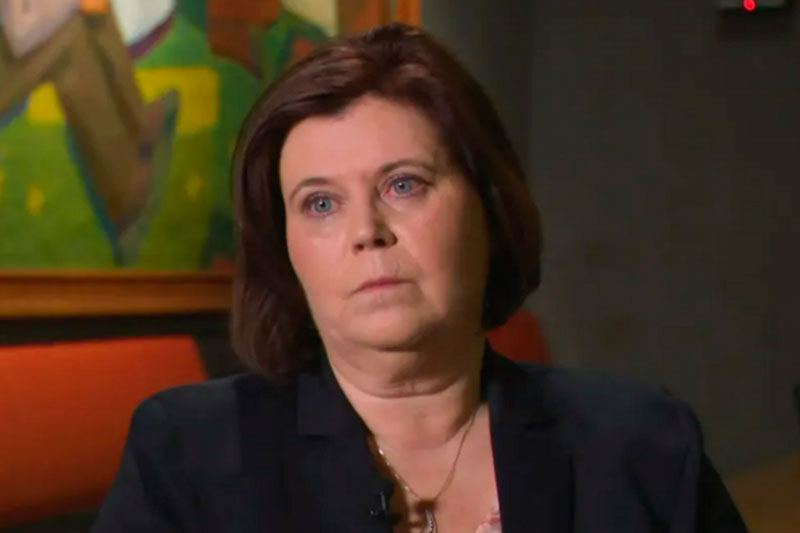 Скандал в Исландии: министр по делам несовершеннолетних ушла в отставку из-за беременности от 15-летнего подростка | В Исландии министр по делам детей забеременела от 15-летнего парня Скандал в Исландии: министр по делам несовершеннолетних ушла в отставку из-за беременности от 15-летнего подростка | В Исландии министр по делам детей забеременела от 15-летнего парня