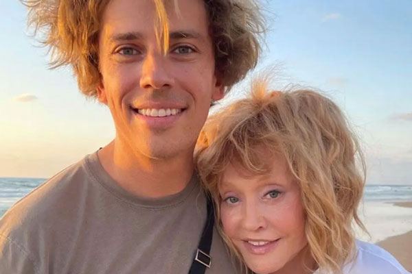 «Будем гулять»: Пугачёва с Галкиным* вернулись в Израиль «Будем гулять»: Пугачёва с Галкиным* вернулись в Израиль