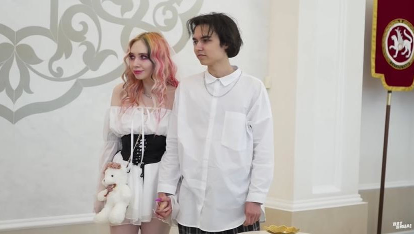 Порноактеры из Казани снялись в реалити-шоу «Четыре свадьбы» Порноактеры из Казани снялись в реалити-шоу «Четыре свадьбы»