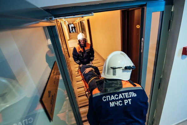 В Татарстане рабочему зажало ногу в роликовом транспортере В Татарстане рабочему зажало ногу в роликовом транспортере